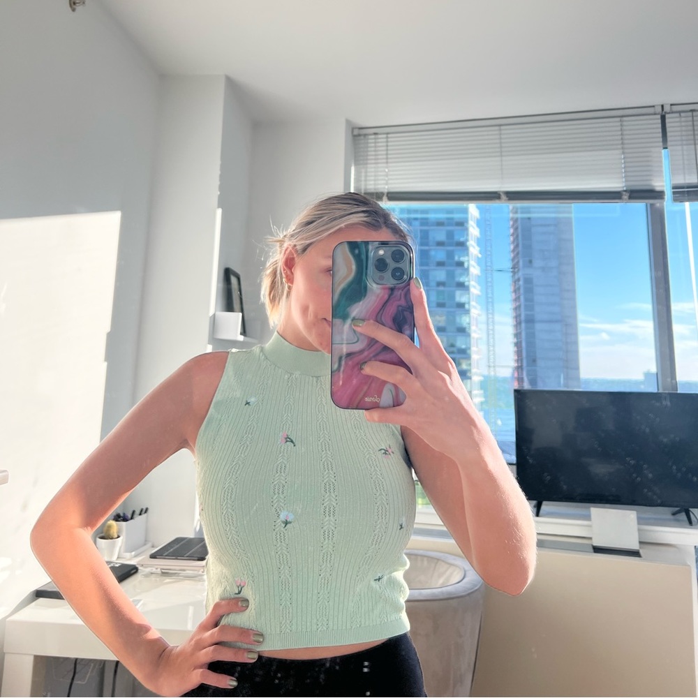 💚💚 green zara crop turtleneck tank 💚💚